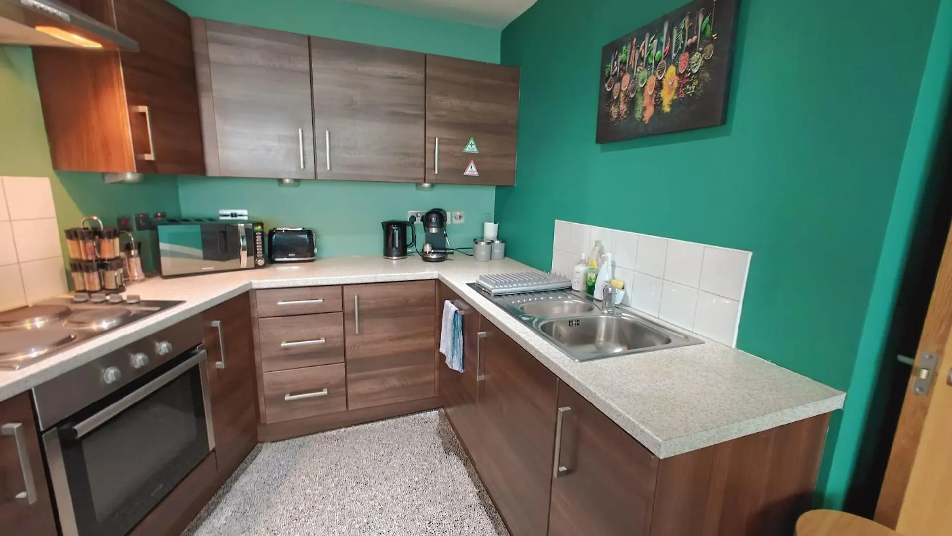 2Br Stunning City Centre Apt 벨파스트 0*,